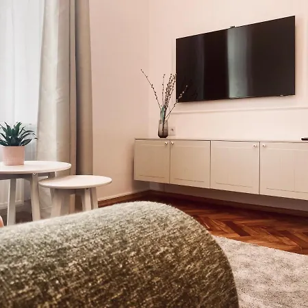 Beautiful With Two Rooms, Cracow Old Town クラクフ